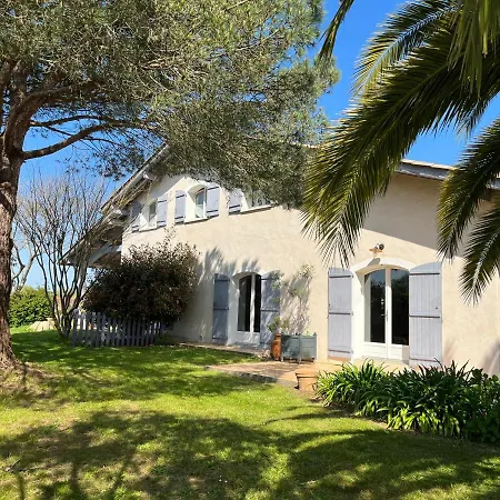 Maison De Charme Avec Piscine Villa *