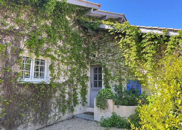 Maison De Charme Avec Piscine فيلة